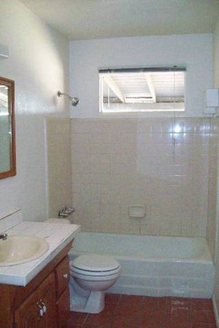 House for rent at 1018 W 12th Place, Tempe, AZ 85281
