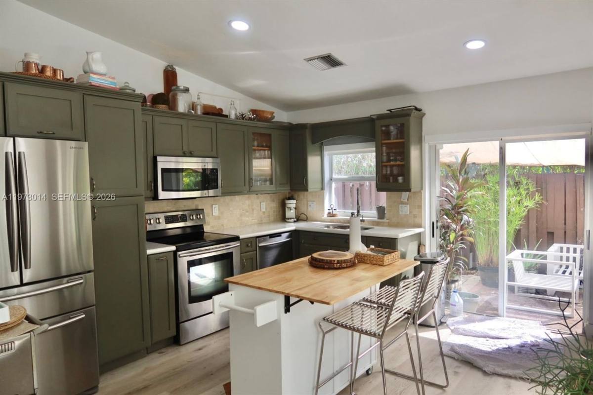 House for rent at 5862 NW 113th Place, Miami, FL 33178