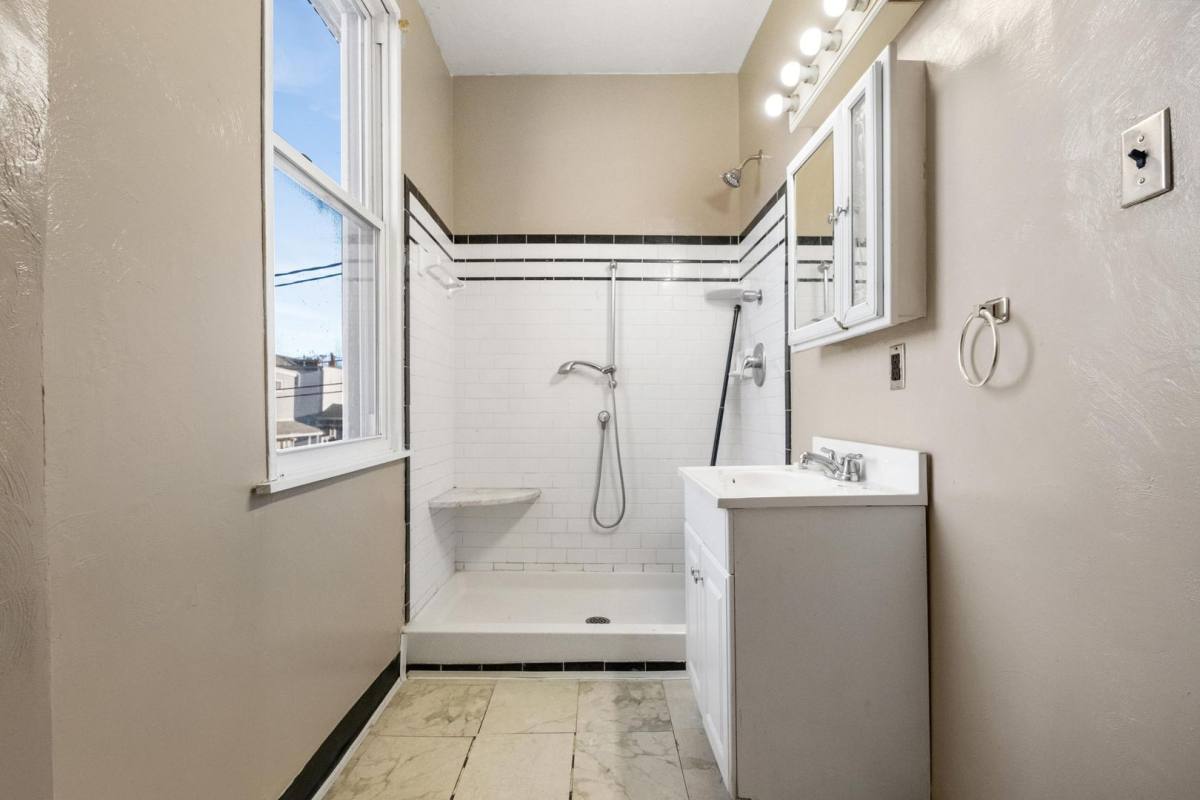 House for rent at 4431 Howley St, Pittsburgh, PA 15224