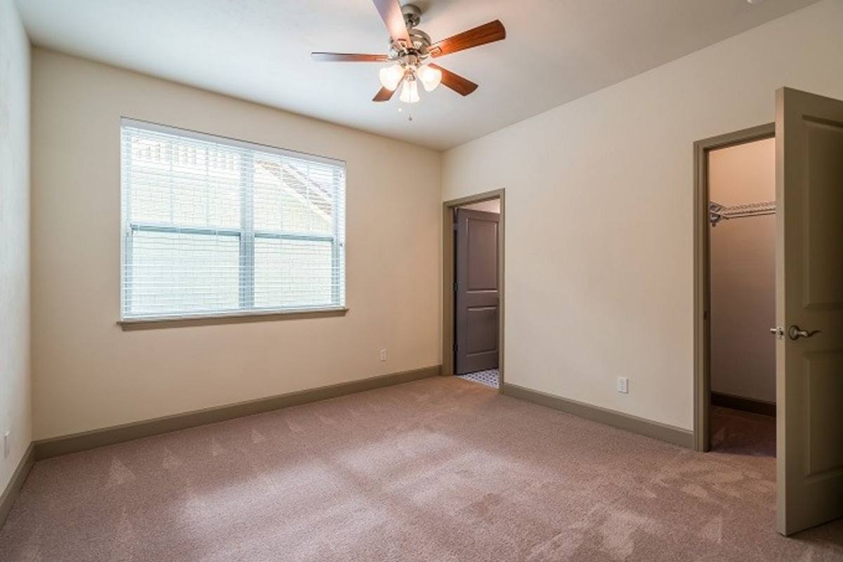 Apartment for rent at 401-413 NW 19th St, Gainesville, FL 32603