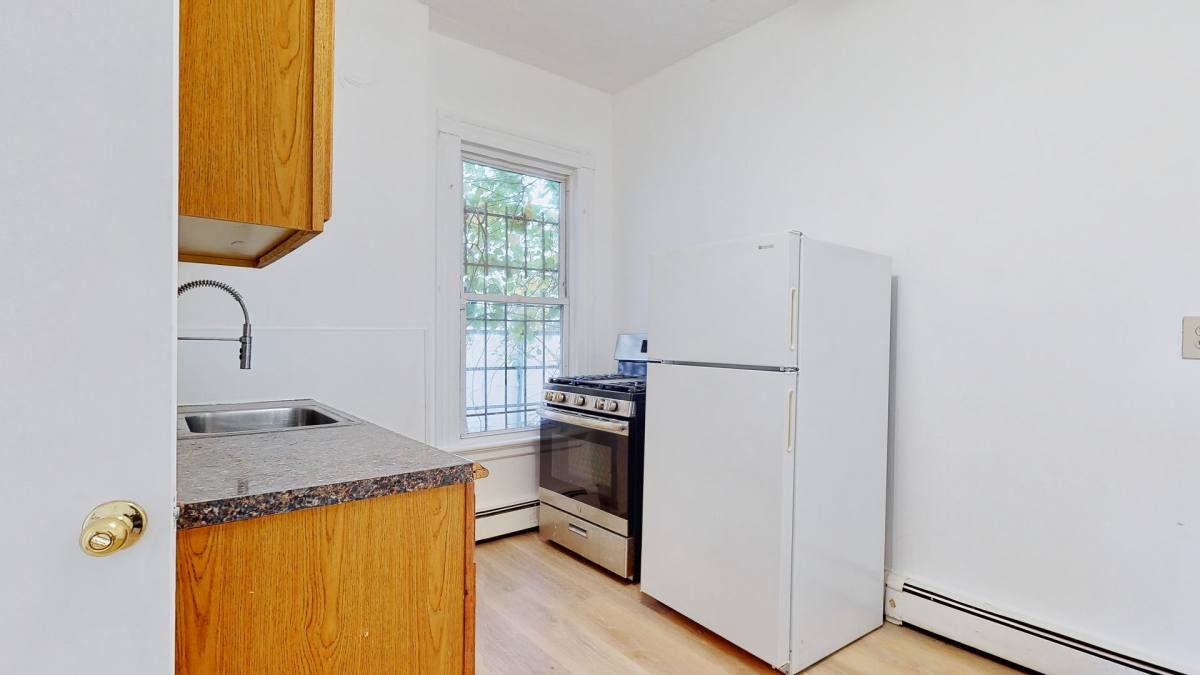 Apartment for rent at 382-384 Crown St, New Haven, CT 06511