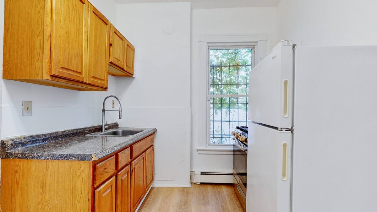 Apartment for rent at 382-384 Crown St, New Haven, CT 06511