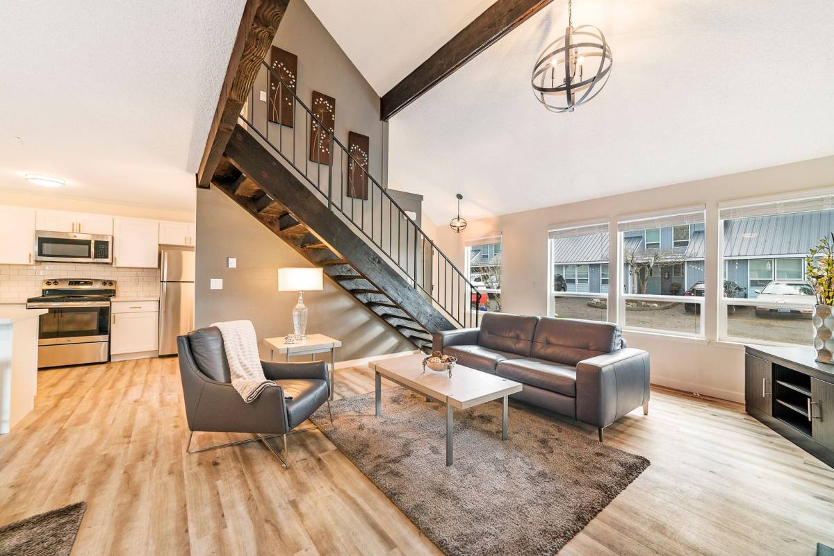 Townhouse for rent at 30323 - 30331 15th Court S, Federal Way, WA 98003