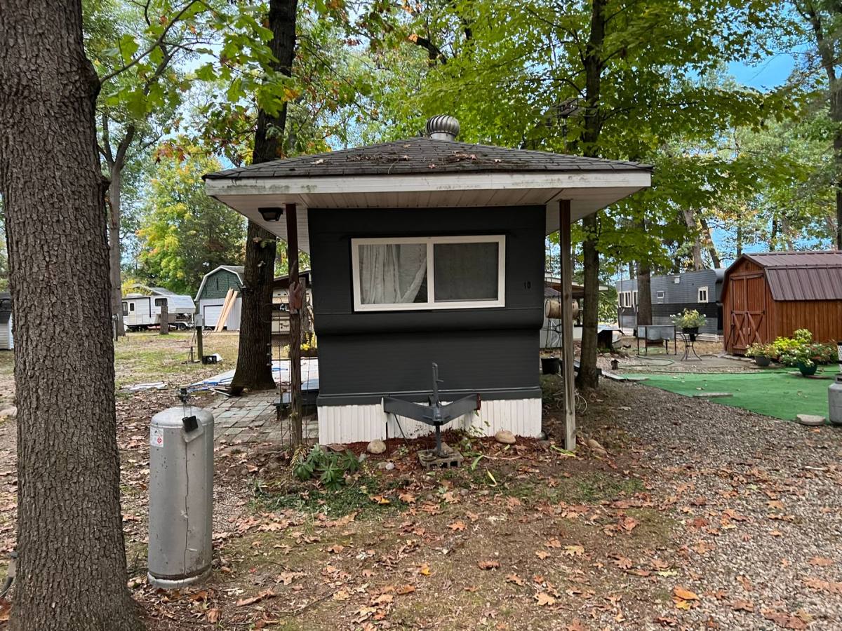 Townhouse for rent at 15717 Withers Rd, Constantine, MI 49042