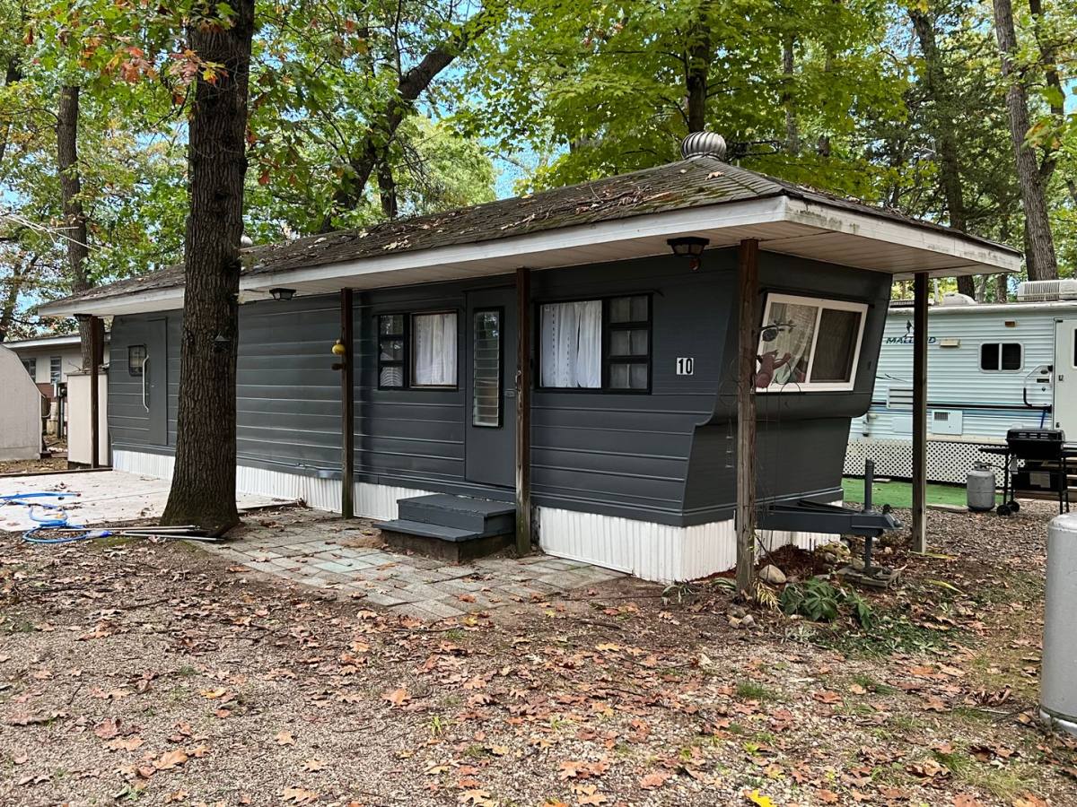 Townhouse for rent at 15717 Withers Rd, Constantine, MI 49042
