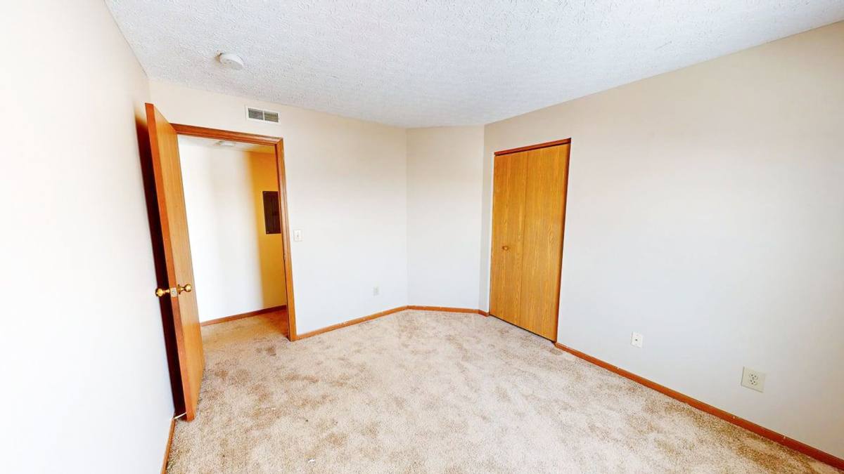 Apartment for rent at 5399 Cypress Chase, Columbus, OH 43228