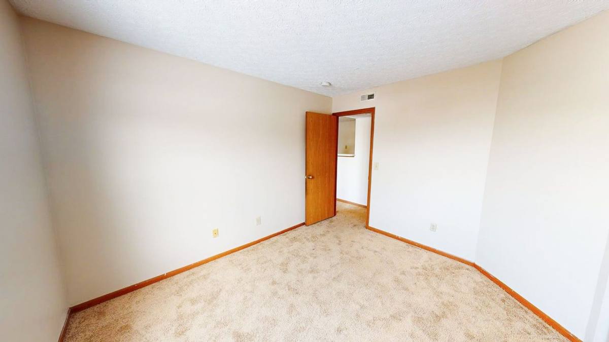 Apartment for rent at 5399 Cypress Chase, Columbus, OH 43228