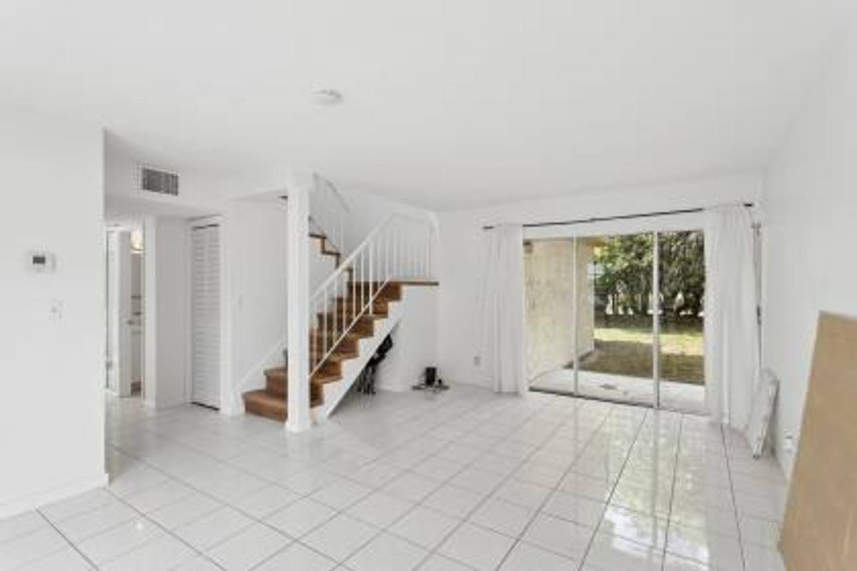 House for rent at 8027 Lagos De Campo Blvd, Fort Lauderdale, FL 33321