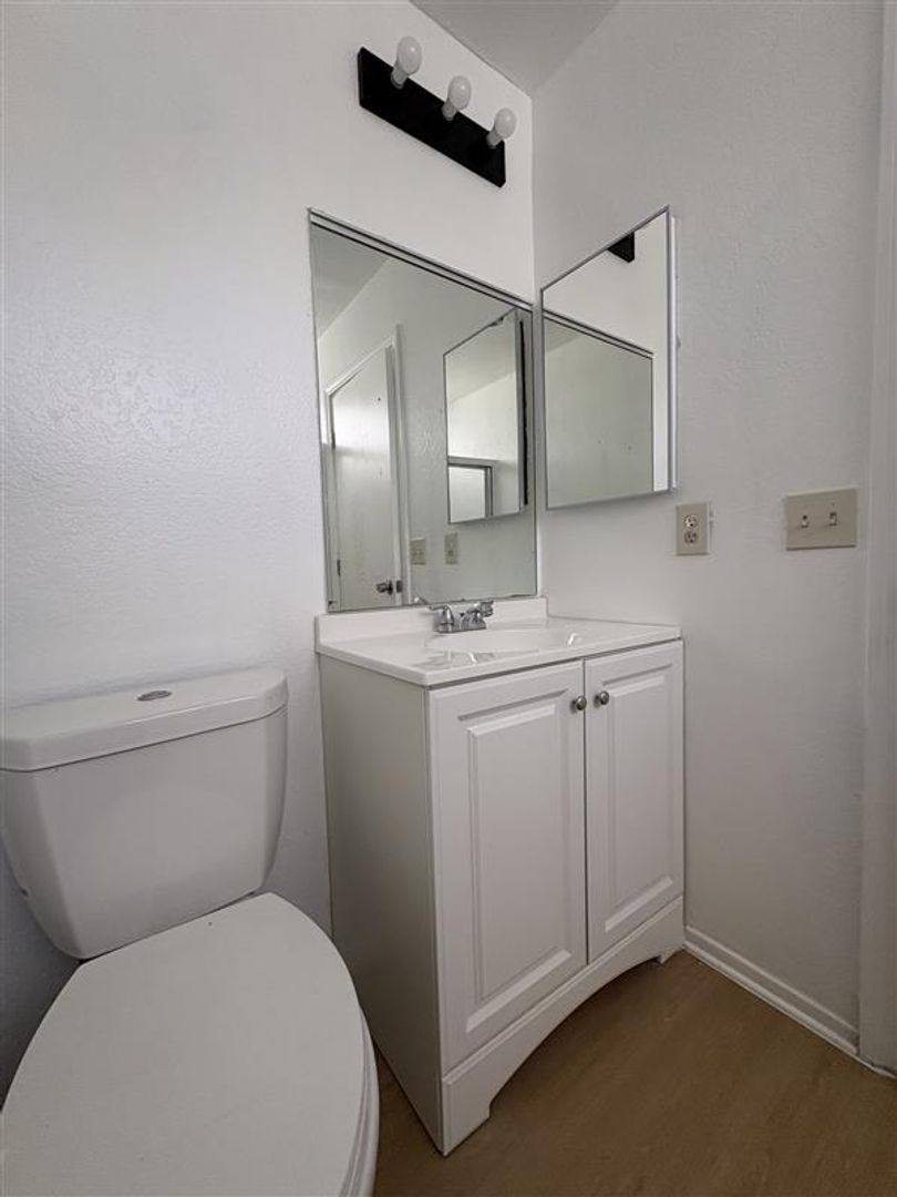 Apartment for rent at 787 Cherry Ave, Long Beach, CA 90813