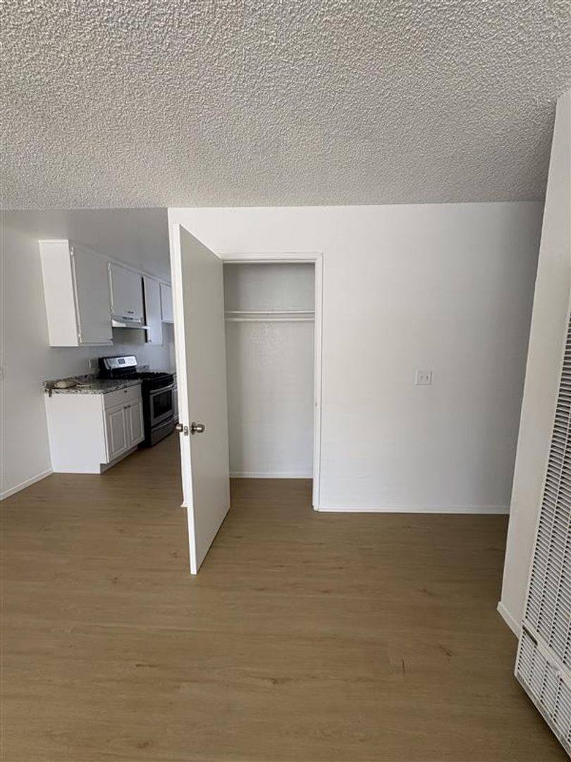 Apartment for rent at 787 Cherry Ave, Long Beach, CA 90813