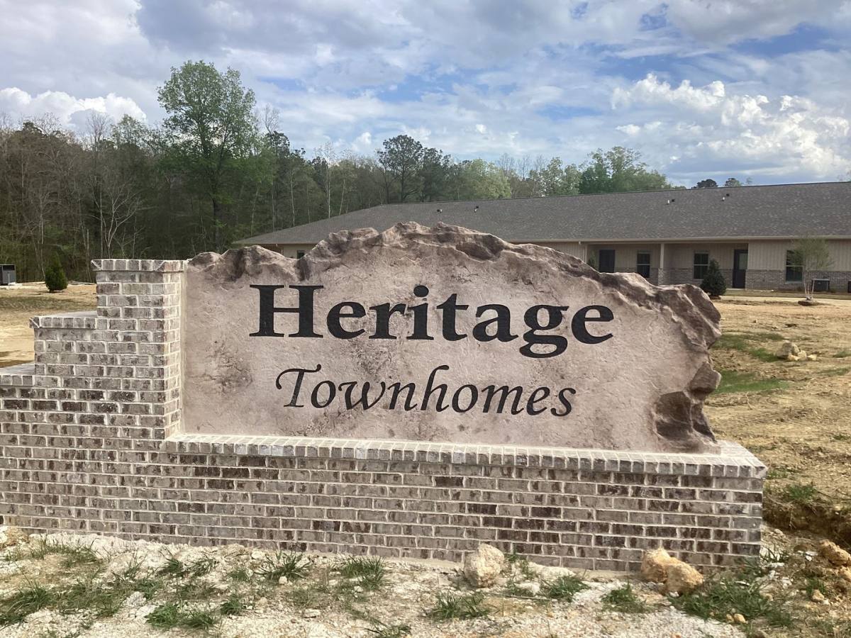 Townhouse for rent at 200 Johnsons Dr, Rainbow City, AL 35906