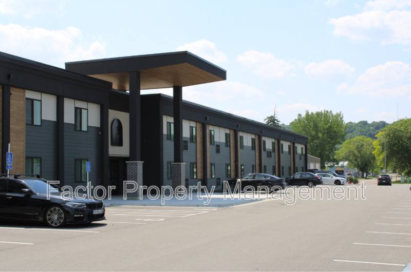 Apartment for rent at 1111 Range St, Mankato, MN 56003