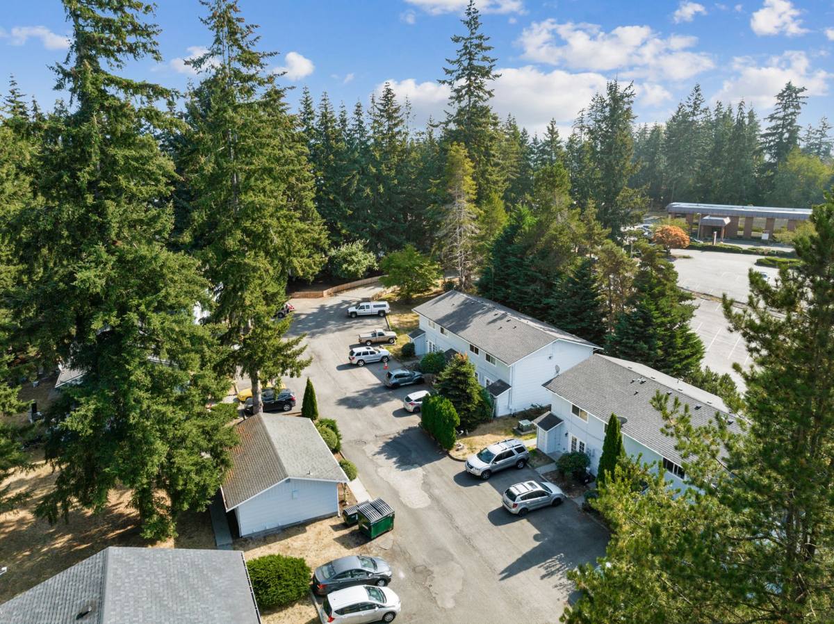 Townhouse for rent at 3207 Smokey Point Dr, Arlington, WA 98223