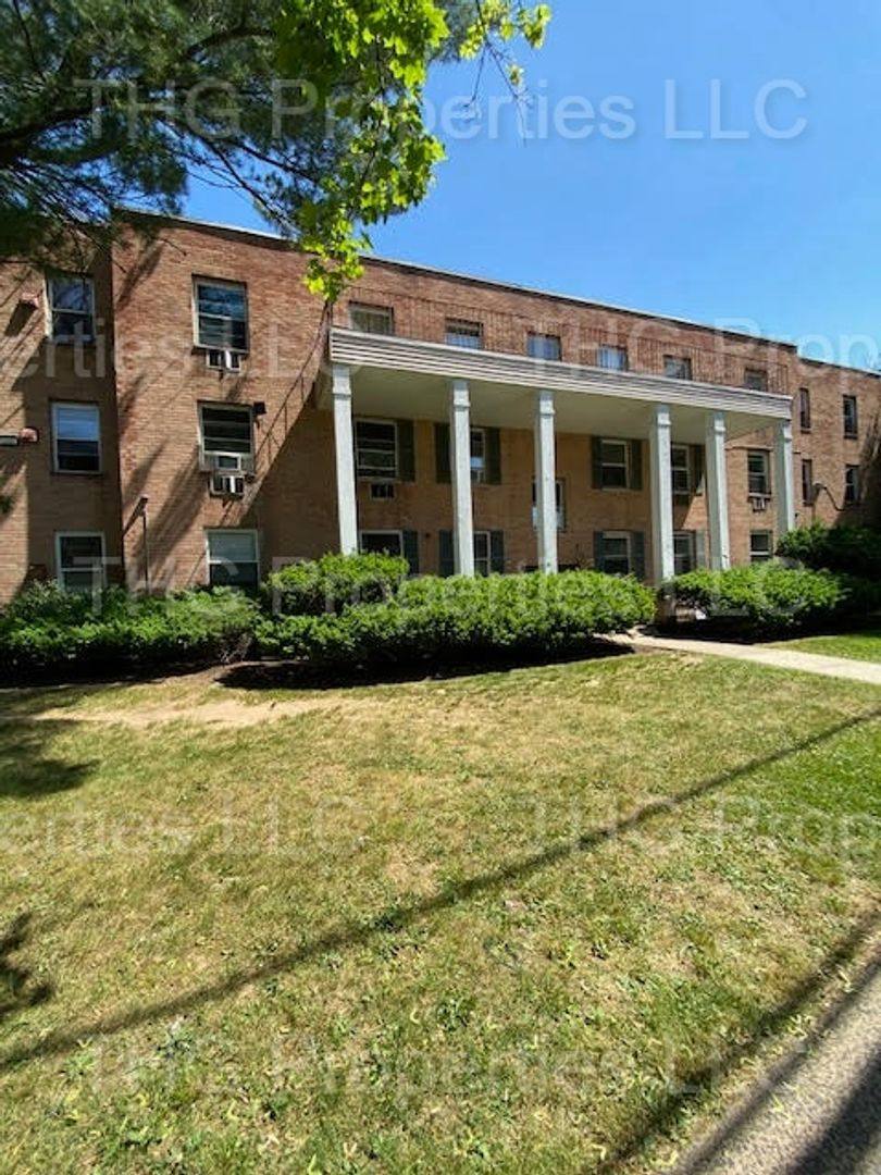 Apartment for rent at 600-610 E Front St, Plainfield, NJ 07060