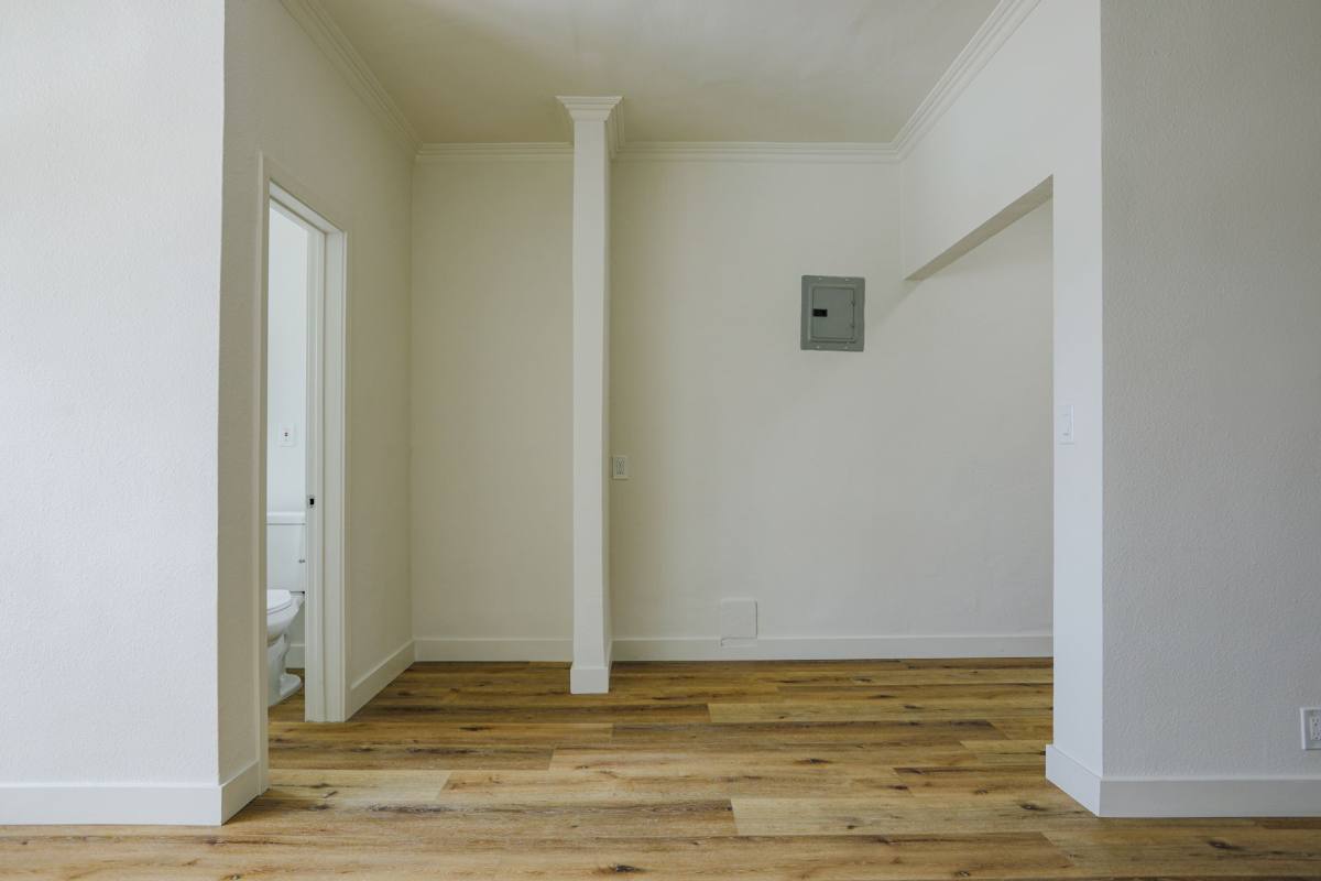 Apartment for rent at 861 Fedora St, Los Angeles, CA 90005