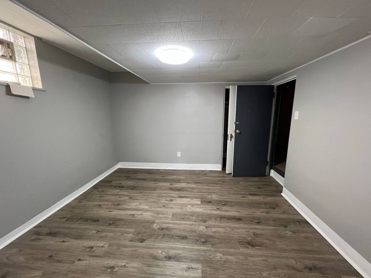 Apartment for rent at 1518 McFarland Rd, Pittsburgh, PA 15216