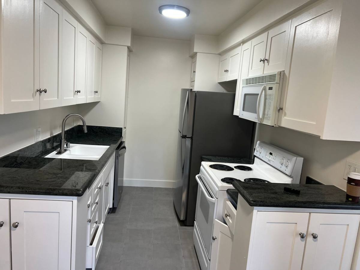 Apartment for rent at 12029 Goshen Ave, Los Angeles, CA 90049