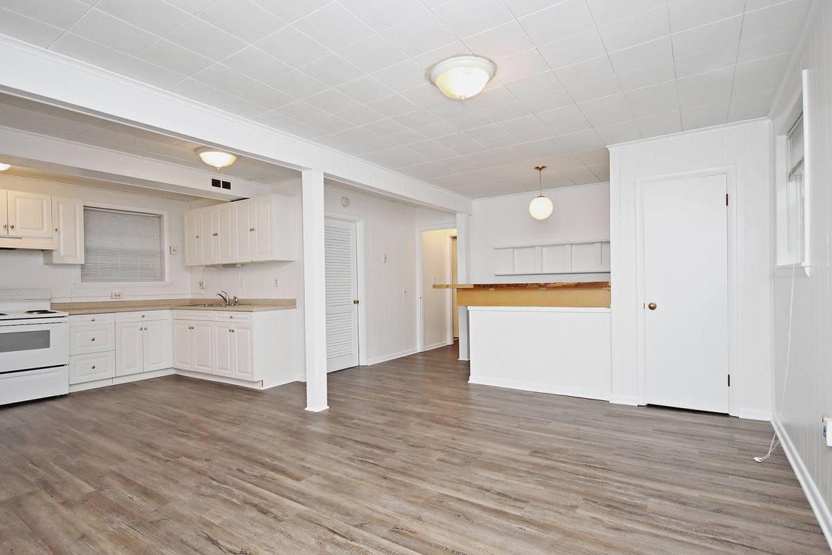 Apartment for rent at 2423 Sunset Rd, Charlottesville, VA 22903