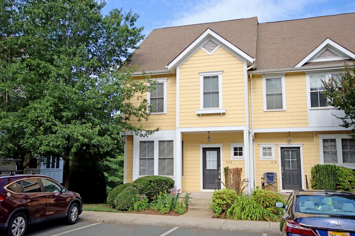 Townhouse for rent at 113A Melbourne Park Circle, Charlottesville, VA 22901