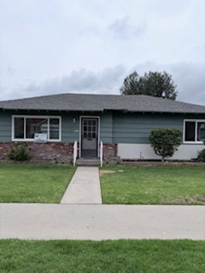 Apartment for rent at 228 E Puente St, Covina, CA 91723
