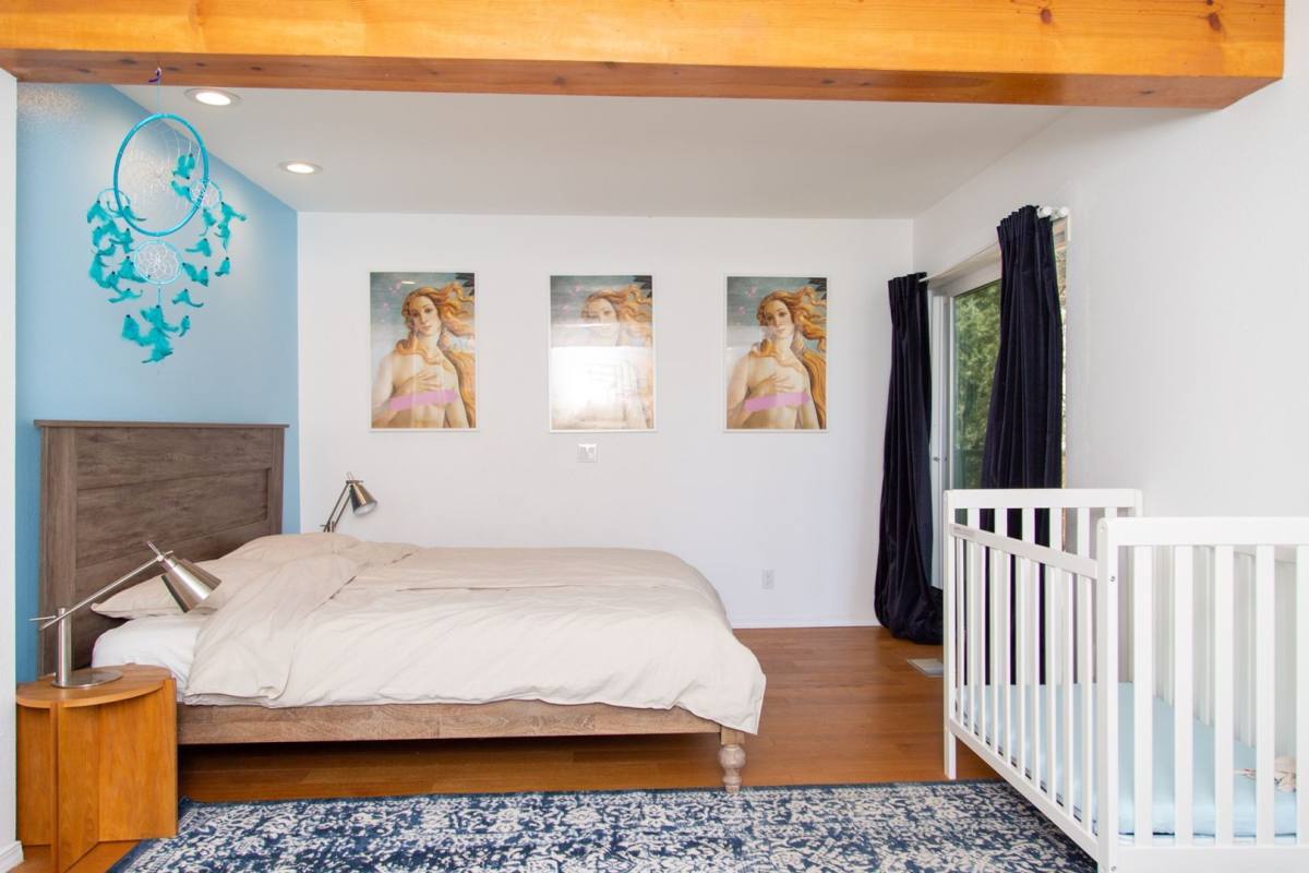 House for rent at 2235 Ironwood Dr, Venice, CA 90291