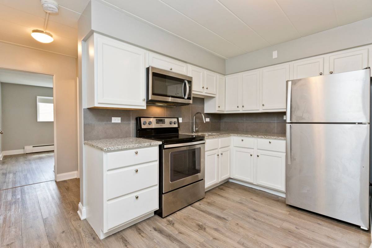 Apartment for rent at 125 Franklin St #12, Waukegan, IL 60085