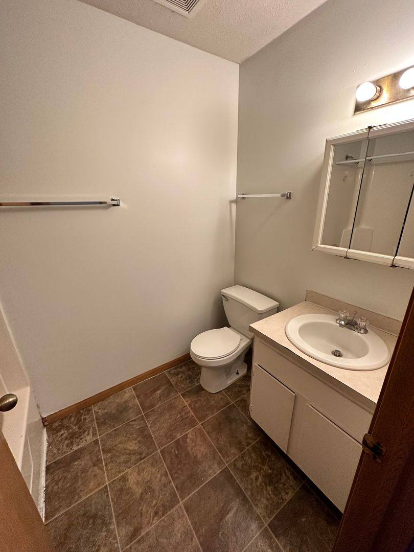 Apartment for rent at 2636-2638 N, Lincoln, NE 68521