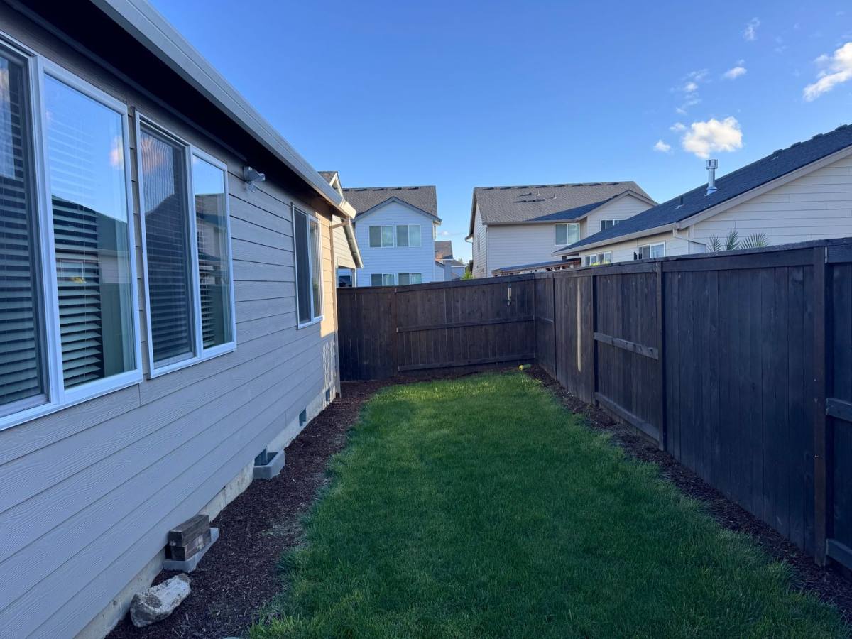House for rent at 1115 S 32nd Ave, Cornelius, OR 97113
