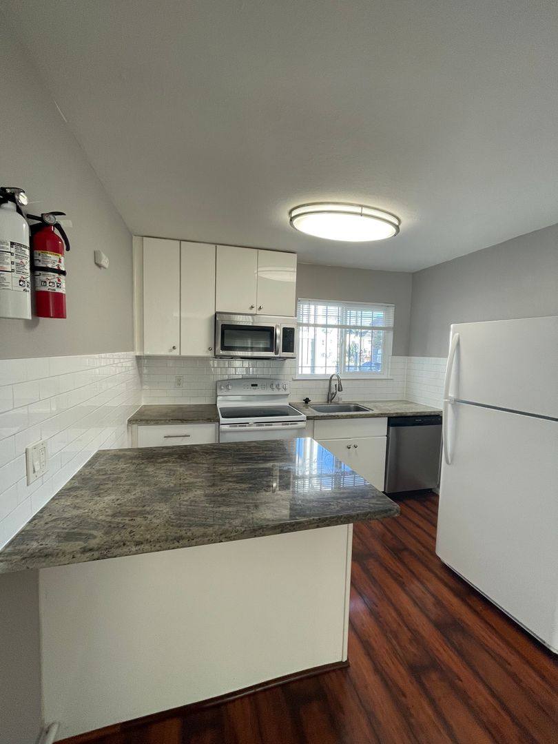 Apartment for rent at 816 37th, Emeryville, CA 94608