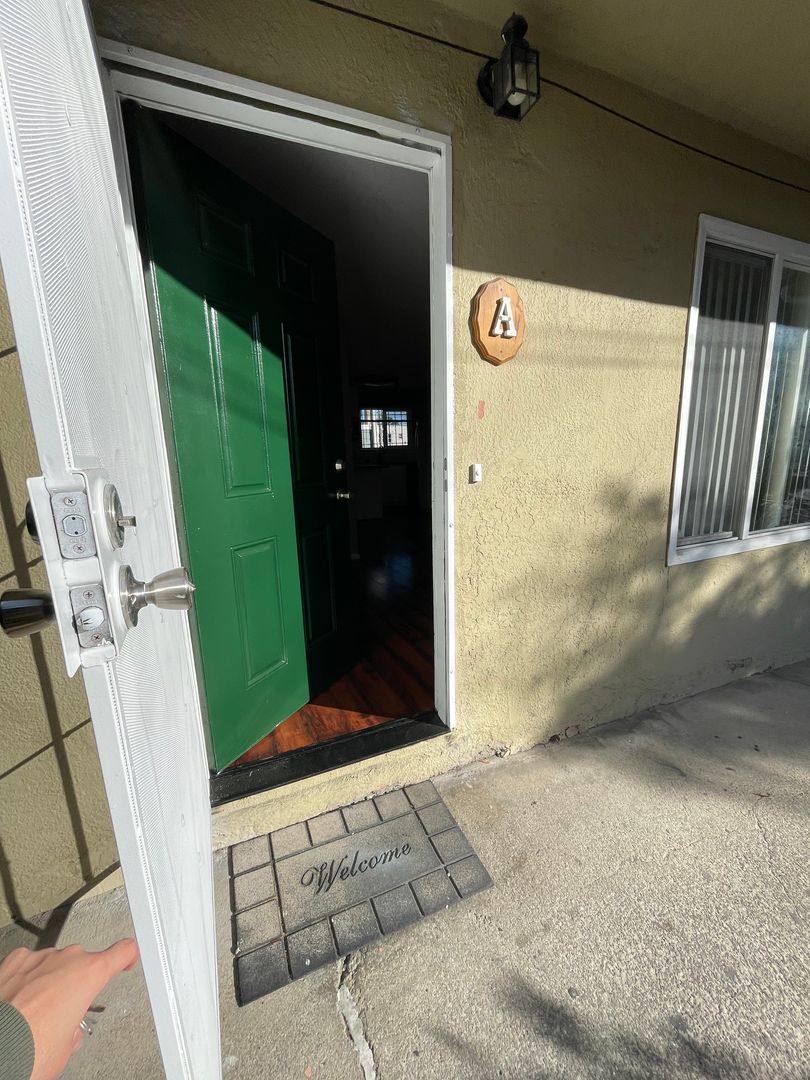 Apartment for rent at 816 37th, Emeryville, CA 94608