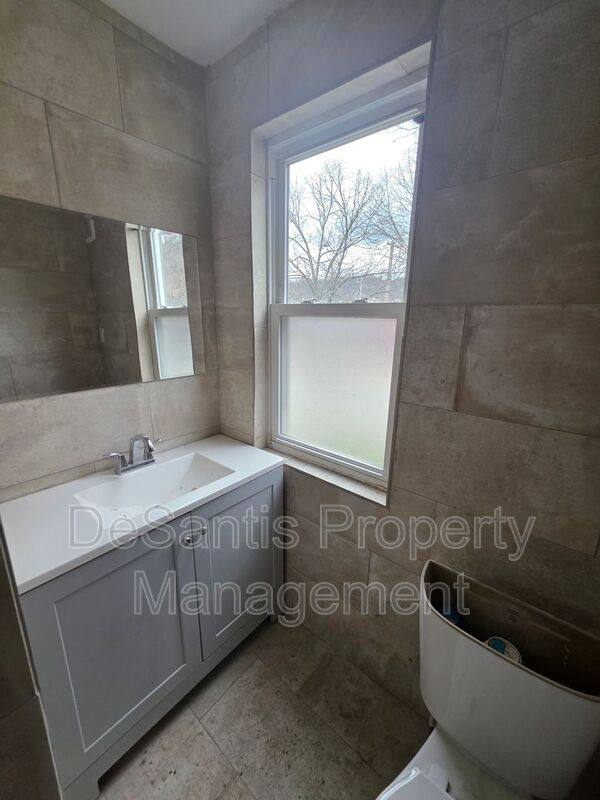 Apartment for rent at 165-167 State St, Wilmerding, PA 15148
