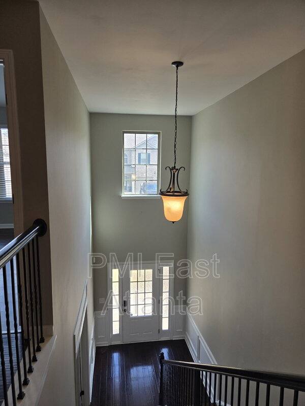 House for rent at 422 Live Oak Pass, Loganville, GA 30052
