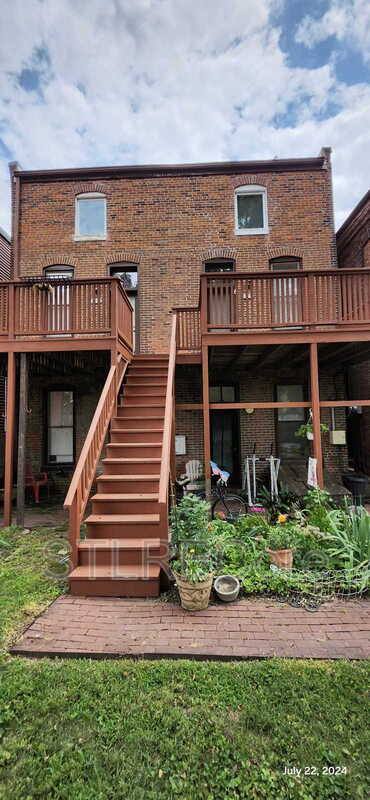 Apartment for rent at 2415 S 10th St #A 1st Floor, Saint Louis, MO 63104