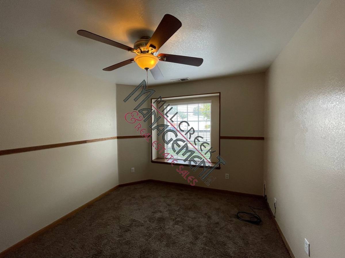 House for rent at 1913 Del Monte Court, Tulare, CA 93274