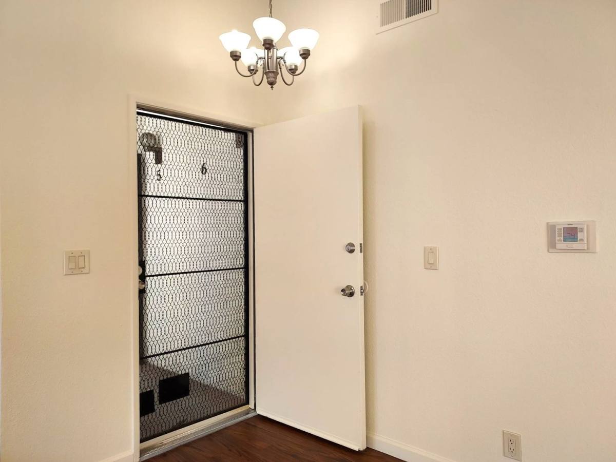 Apartment for rent at 4627 34th St, San Diego, CA 92116