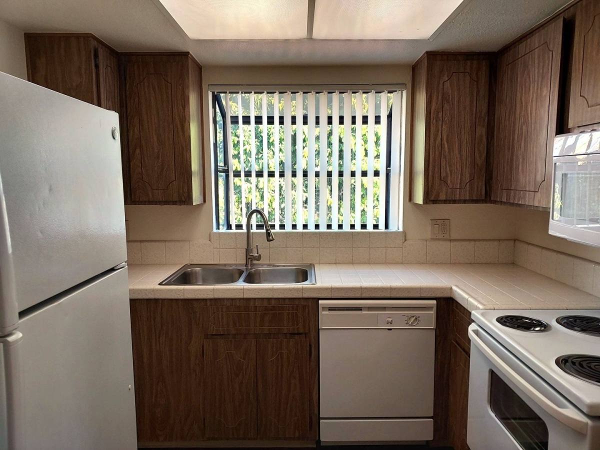 Apartment for rent at 4627 34th St, San Diego, CA 92116