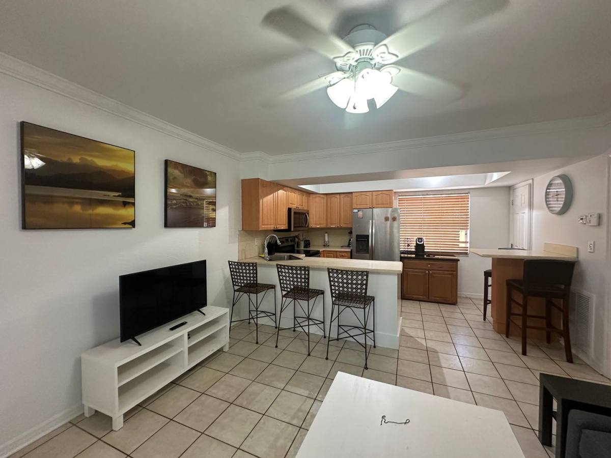 Apartment for rent at 740 NE 37th St, Fort Lauderdale, FL 33334