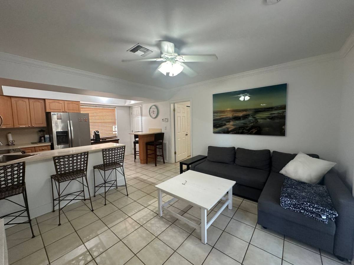 Apartment for rent at 740 NE 37th St, Fort Lauderdale, FL 33334