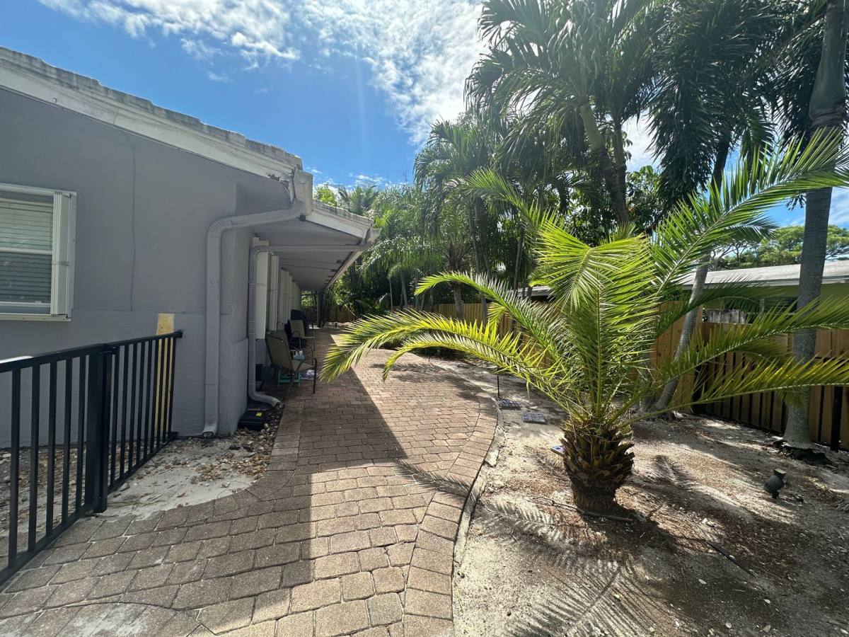 Apartment for rent at 740 NE 37th St, Fort Lauderdale, FL 33334