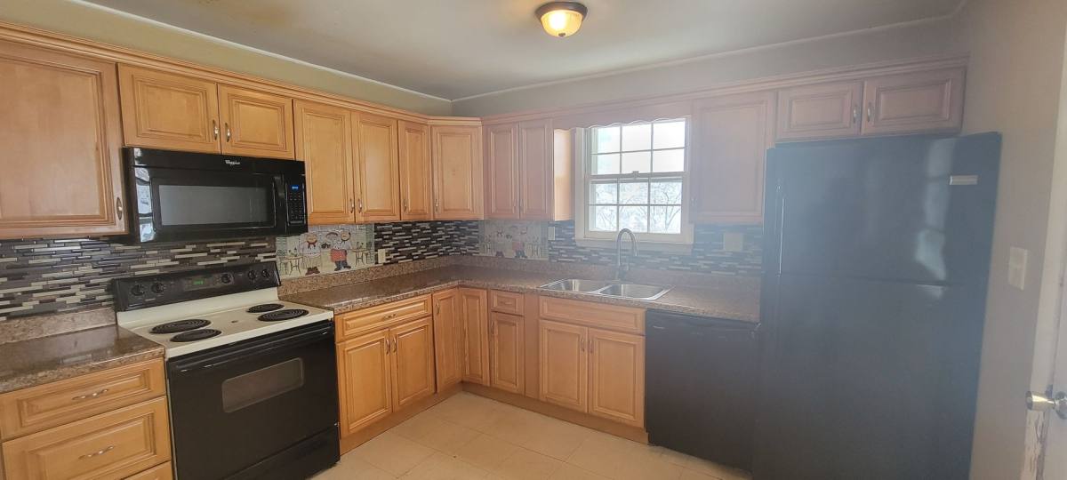 House for rent at 407 Arcadia Ave, Elmira, NY 14905