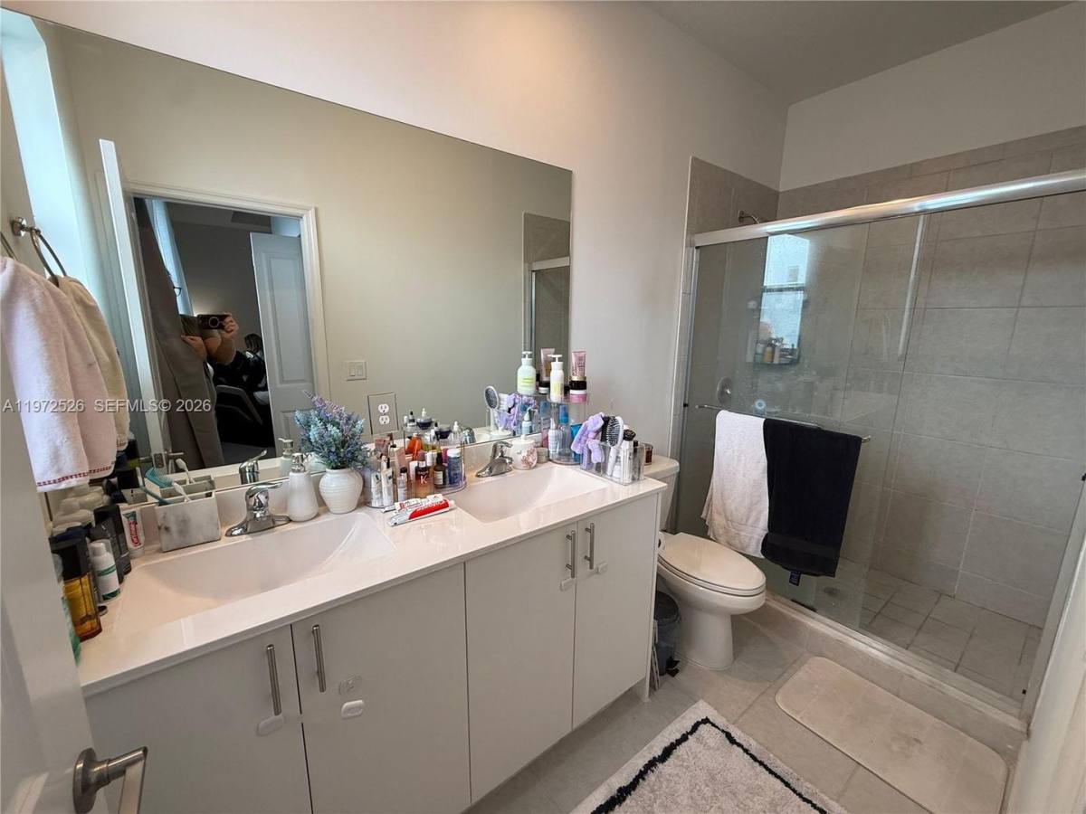 Townhouse for rent at 20378 NW 6th Ave, Miami, FL 33169