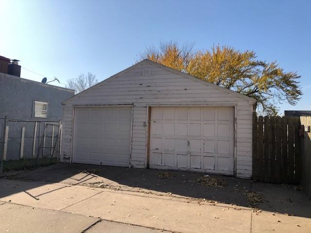 Apartment for rent at 217-219 Bates Ave, Saint Paul, MN 55106