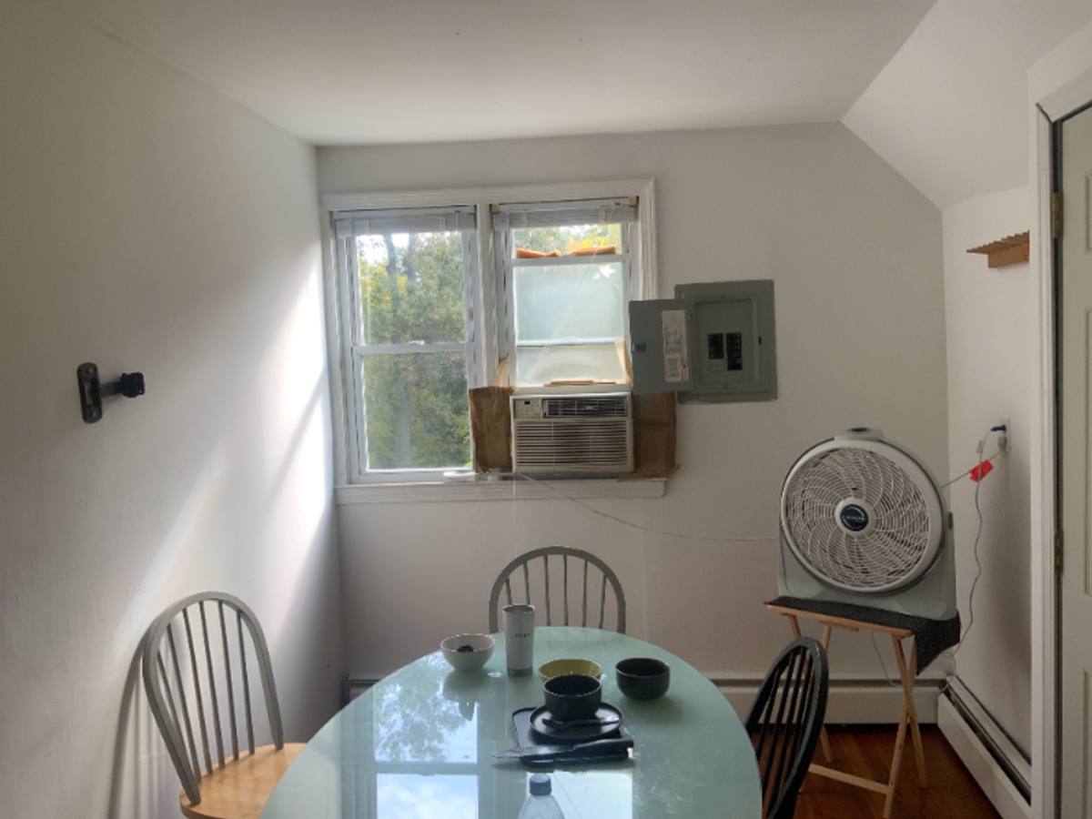 Apartment for rent at 56 Hillside Place, New Haven, CT 06511