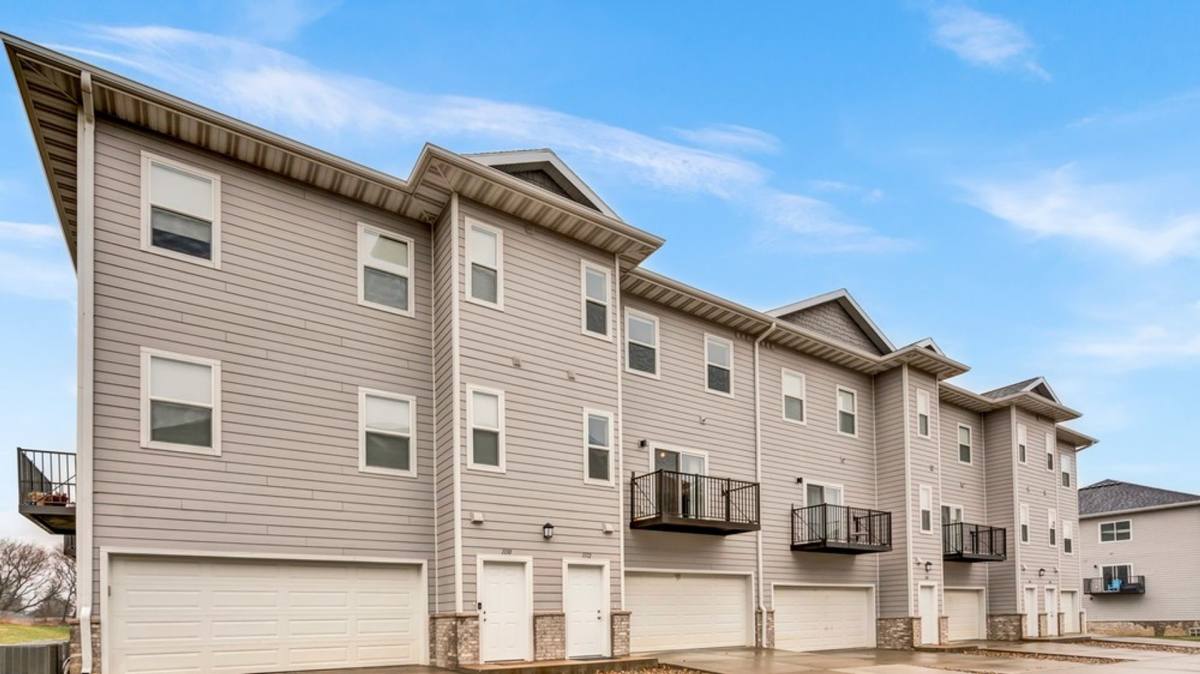 Apartment for rent at 1260 Leitha Terrace, Waverly, IA 50677