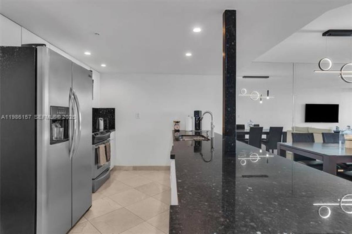 Apartment for rent at 1717 N Bayshore Dr, Miami, FL 33132