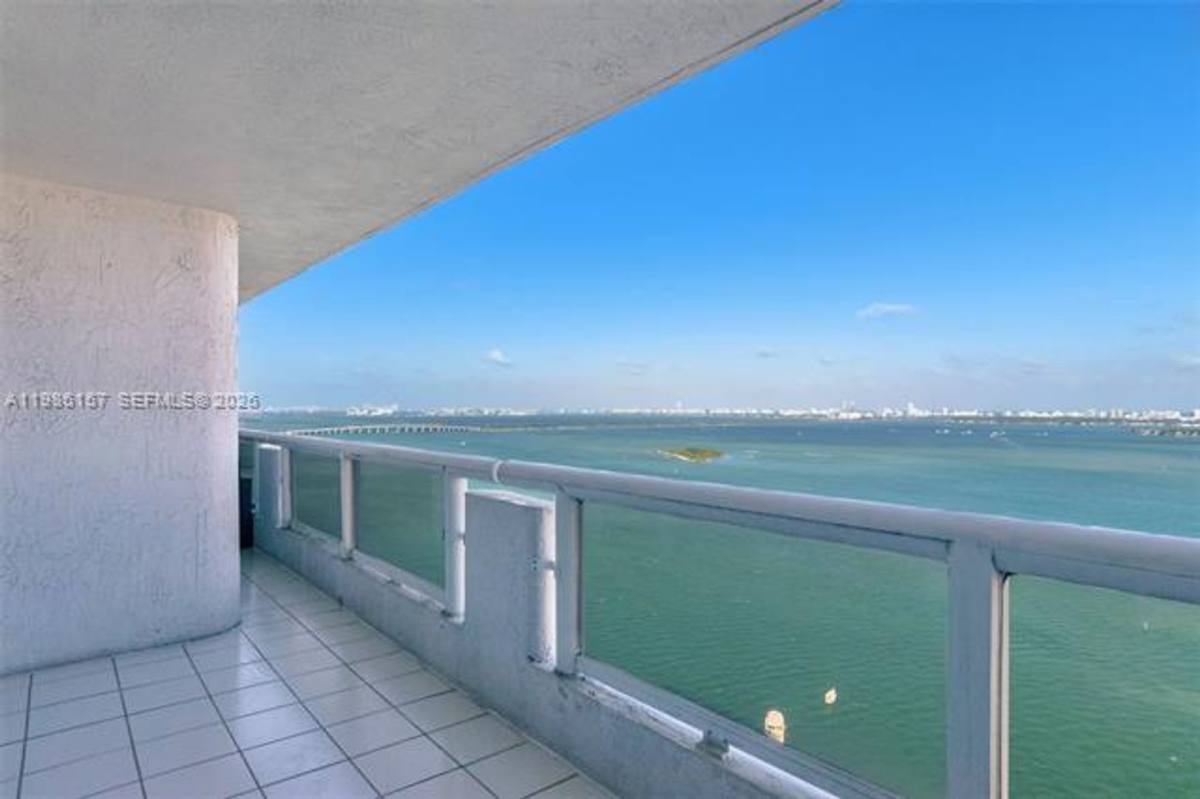 Apartment for rent at 1717 N Bayshore Dr, Miami, FL 33132
