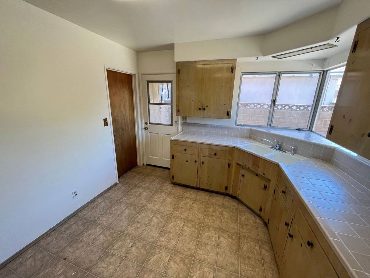 House for rent at 215 S D St, Lompoc, CA 93436