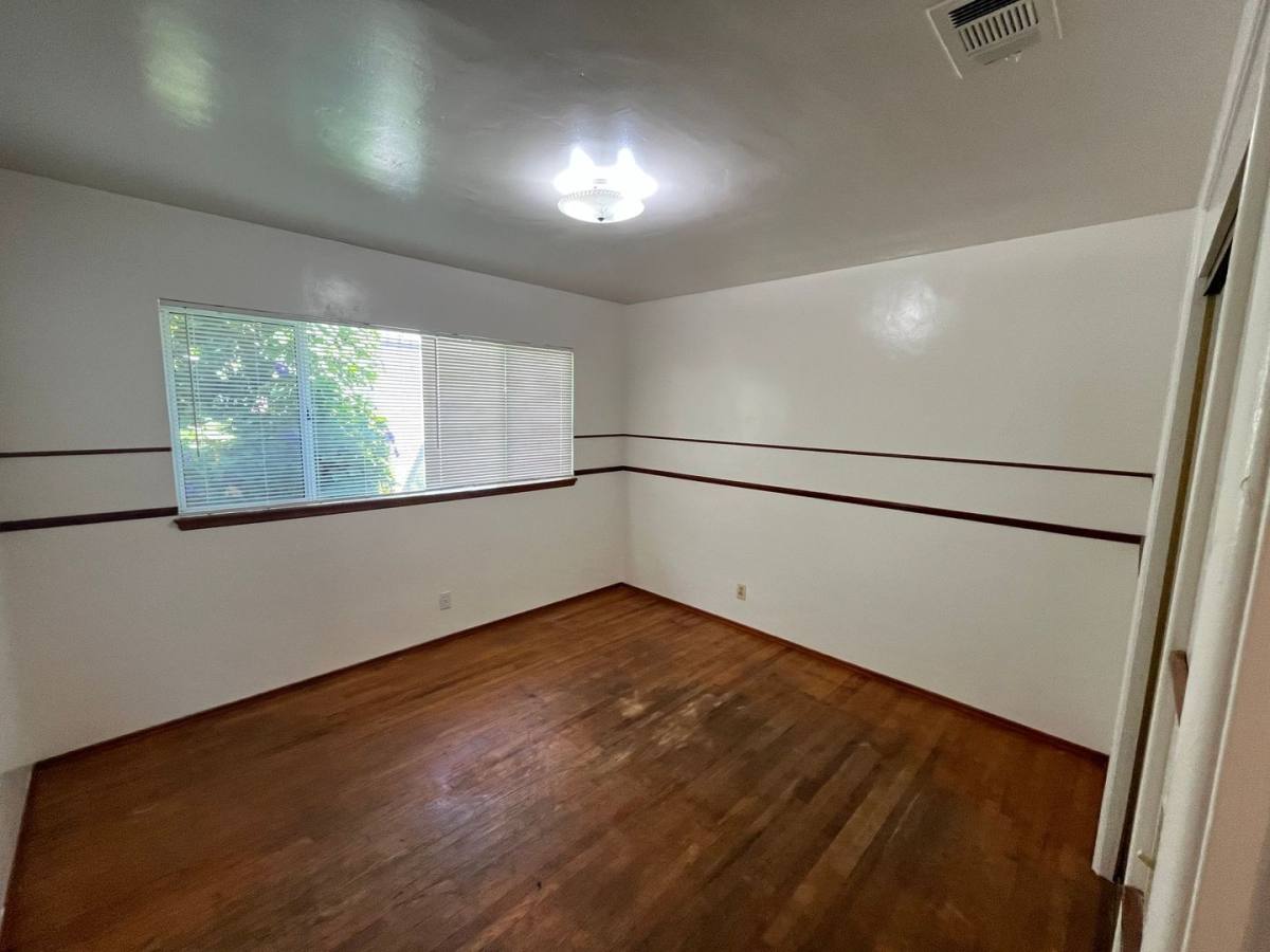 House for rent at 215 S D St, Lompoc, CA 93436