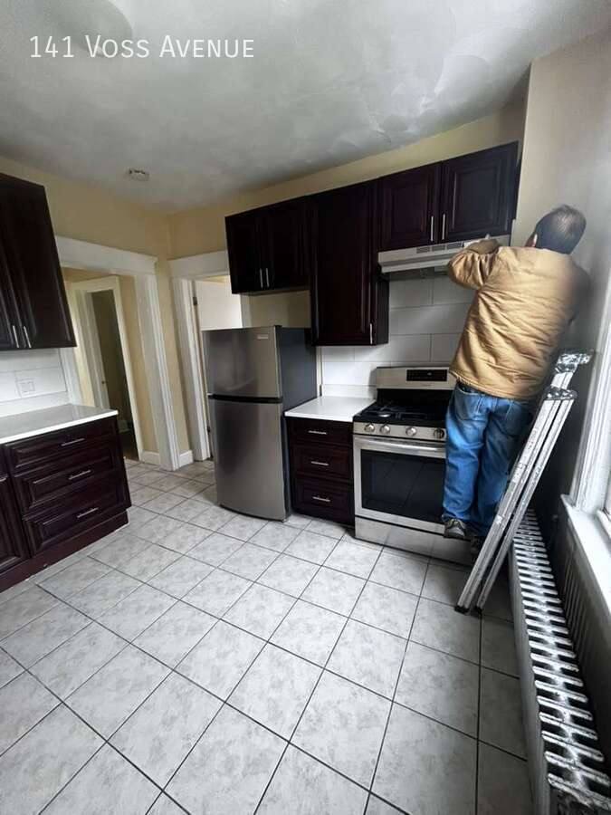 Apartment for rent at 141 Voss Ave, Yonkers, NY 10703