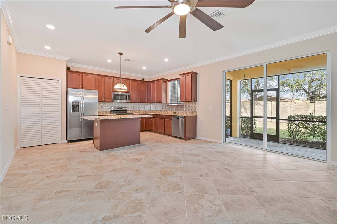 Townhouse for rent at 10120 Tin Maple Dr #19, Estero, FL 33928